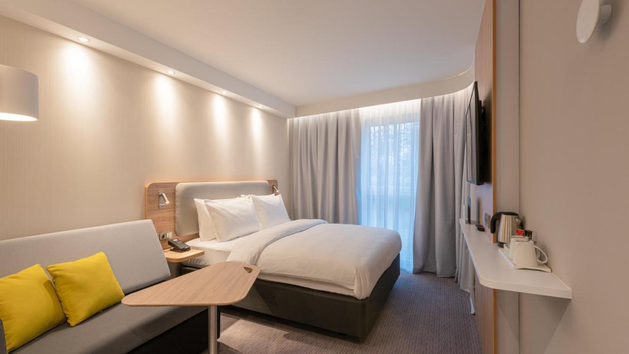 Holiday Inn Express - Frankfurt City - Westend, An Ihg Hotel Frankfurt am Main Exterior photo